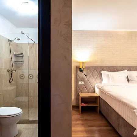 Casa Ioan - Confort Accesibil, La Pasi De Centrul Vechi Pensionat 3*